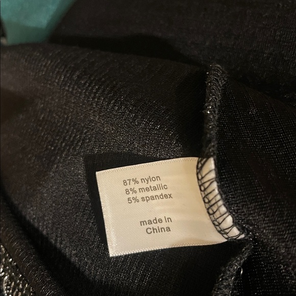 Lane Bryant Elegant Black and Silver Knit Top 18/20 Plus - Picture 8 of 9